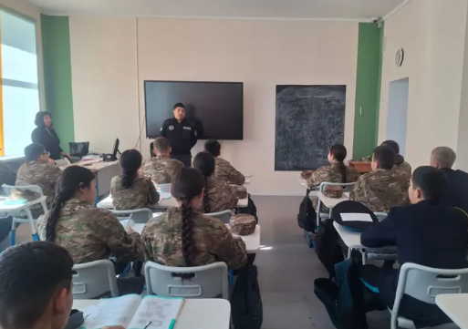  Тәрбиеленушілермен құқықтық дәріс өткізілді